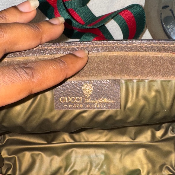 Authentic Gucci Green and Red Crossbody/Clutch Bag - Picture 12 of 16
